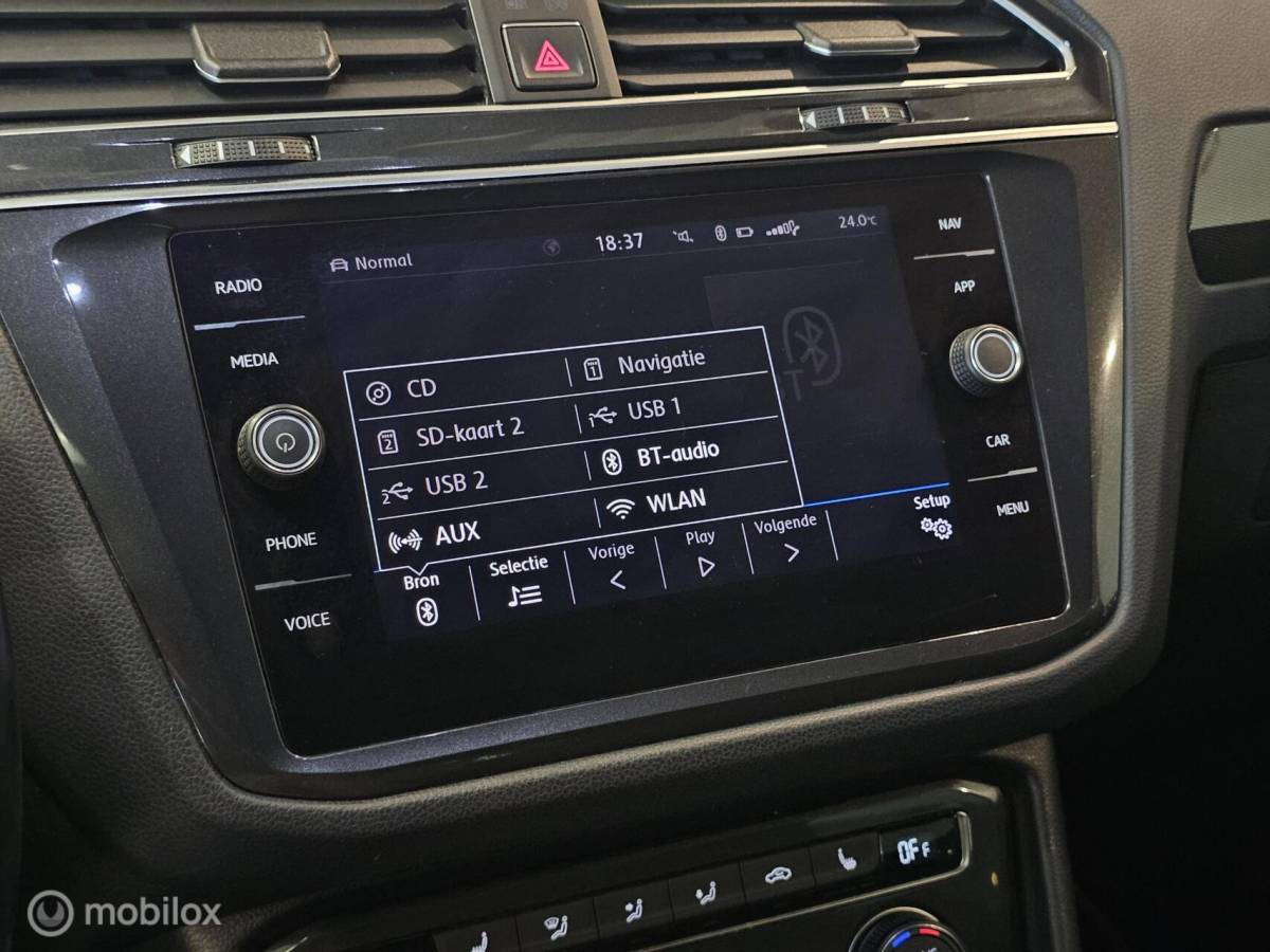 Volkswagen Tiguan Volkswagen Tiguan 1.4 TSI ACT R-line Panorama/Virtual/Trekhaak
