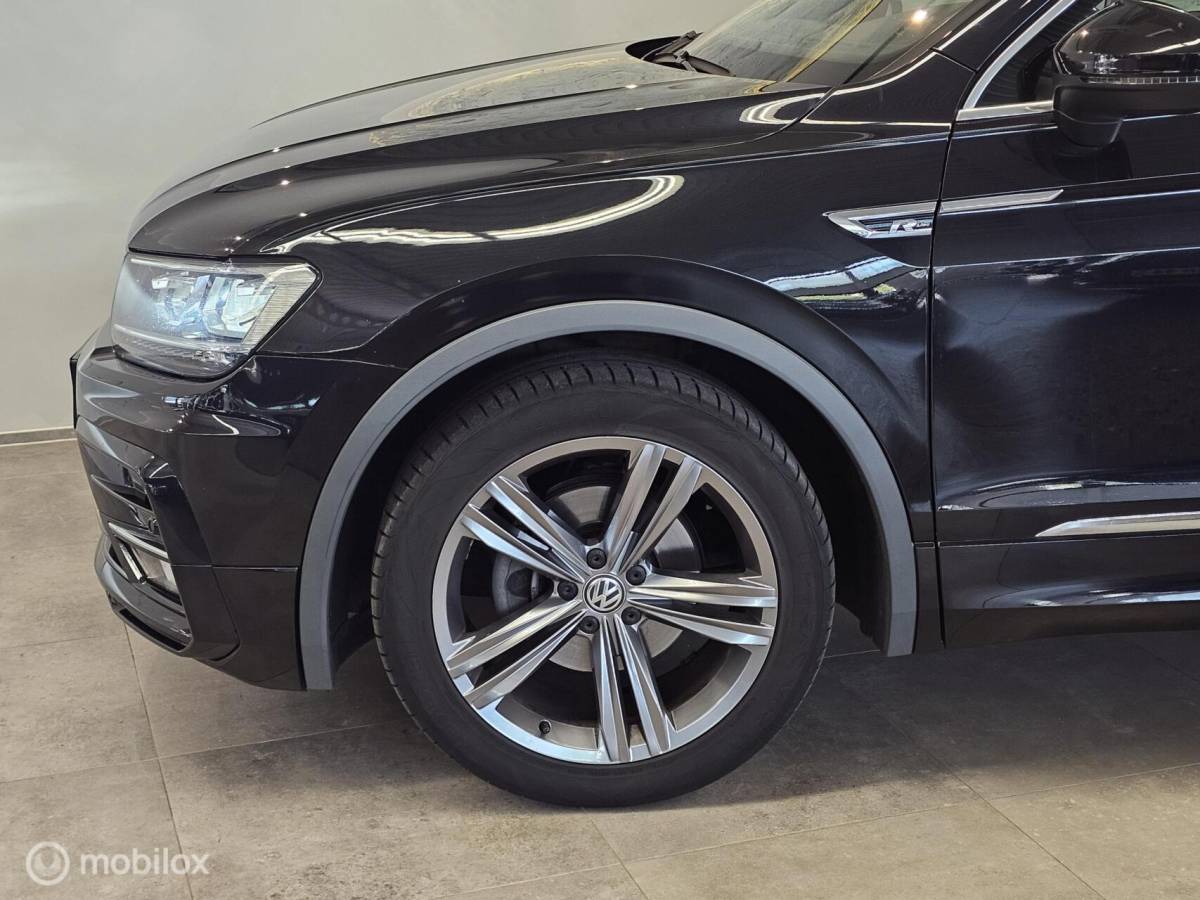 Volkswagen Tiguan Volkswagen Tiguan 1.4 TSI ACT R-line Panorama/Virtual/Trekhaak