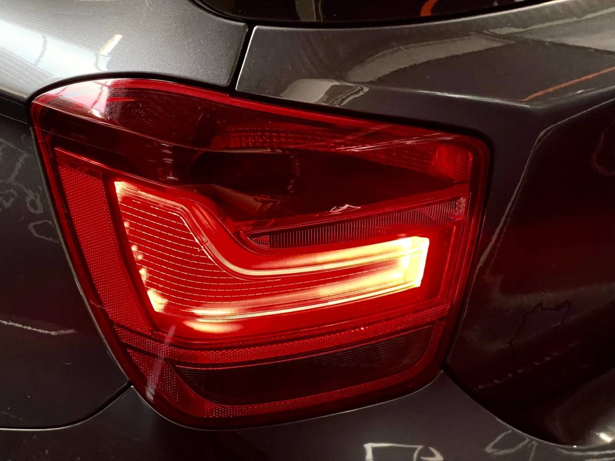 BMW 1 Serie BMW 1-serie M135i xDrive 320 PK M-PERFORMANCE NAVI LEER