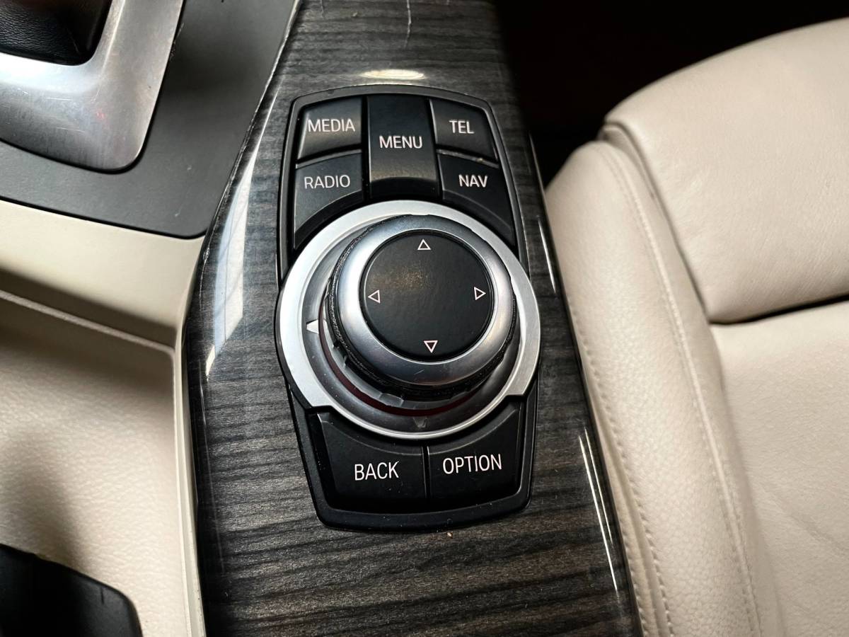 BMW 1 Serie BMW 1-serie M135i xDrive 320 PK M-PERFORMANCE NAVI LEER