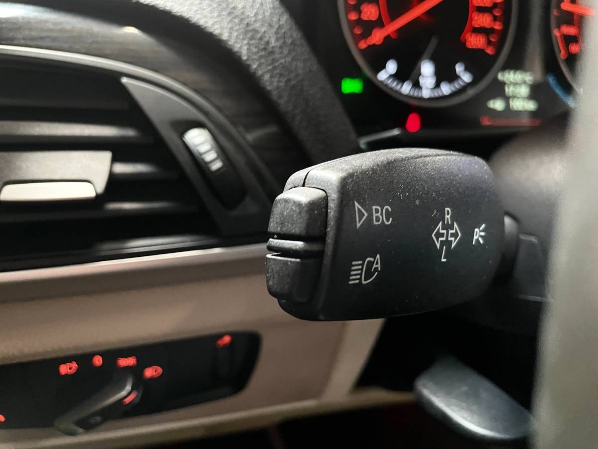 BMW 1 Serie BMW 1-serie M135i xDrive 320 PK M-PERFORMANCE NAVI LEER