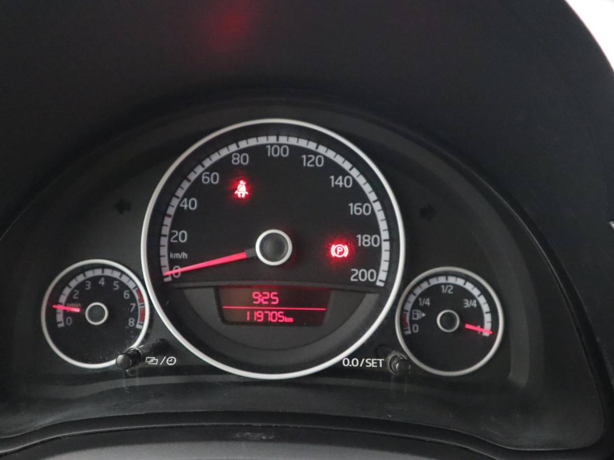 Volkswagen up! Volkswagen Up! 1.0 high up! BlueMotion WHITE UP! / NAVI / AIRCO / BLUETOOTH / ELEK RAMEN