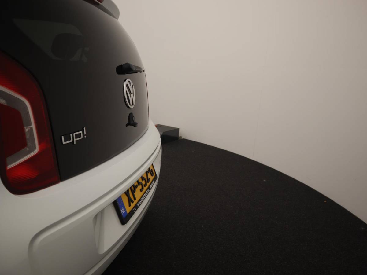 Volkswagen up! Volkswagen Up! 1.0 high up! BlueMotion WHITE UP! / NAVI / AIRCO / BLUETOOTH / ELEK RAMEN
