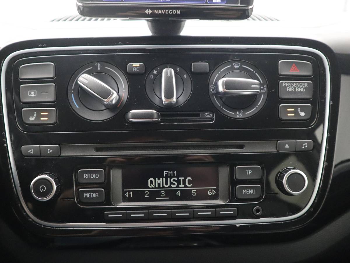 Volkswagen up! Volkswagen Up! 1.0 high up! BlueMotion WHITE UP! / NAVI / AIRCO / BLUETOOTH / ELEK RAMEN