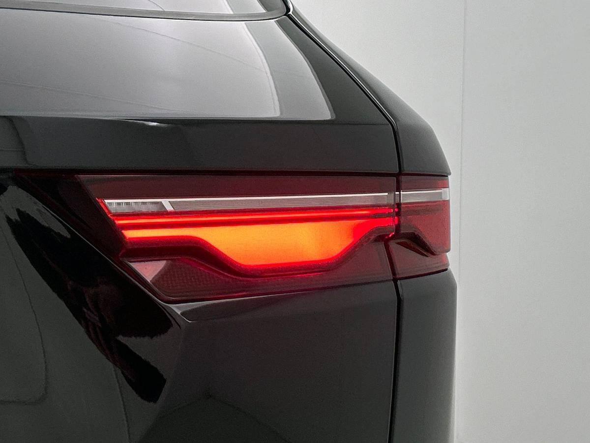 Jaguar F-PACE Jaguar F-PACE 2.0 P400e PHEV AWD 405PK 360° CAMERA | LEER | TREKHAAK