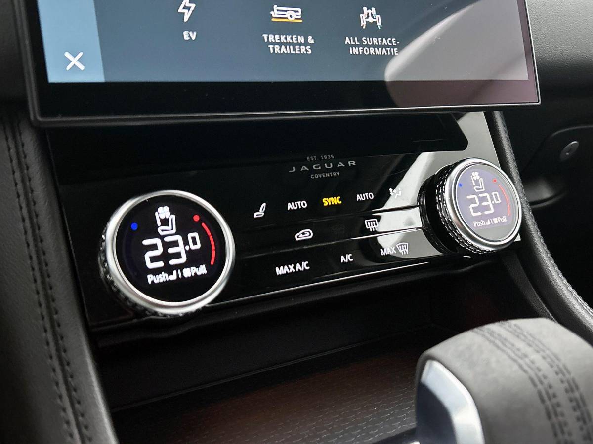Jaguar F-PACE Jaguar F-PACE 2.0 P400e PHEV AWD 405PK 360° CAMERA | LEER | TREKHAAK
