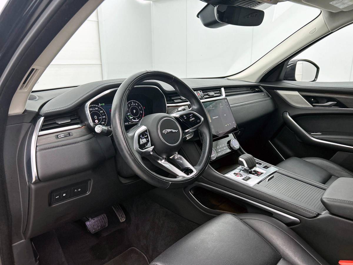 Jaguar F-PACE Jaguar F-PACE 2.0 P400e PHEV AWD 405PK 360° CAMERA | LEER | TREKHAAK