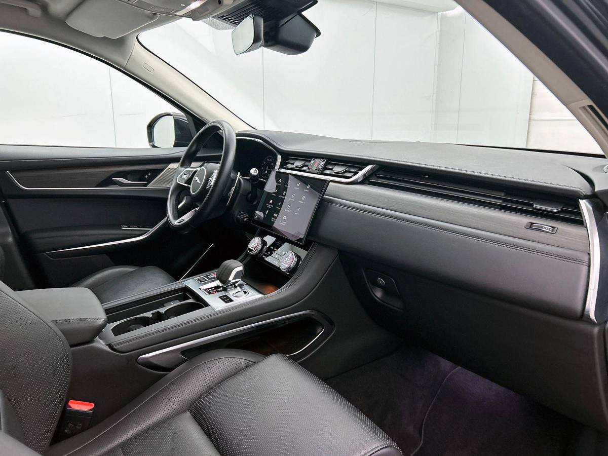 Jaguar F-PACE Jaguar F-PACE 2.0 P400e PHEV AWD 405PK 360° CAMERA | LEER | TREKHAAK