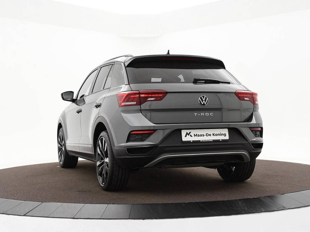 Volkswagen T-Roc Volkswagen T-Roc 1.5 TSI 150pk DSG Sport · Apple/Android Car Play · BEATS Audio · Camera · Keyless · Navigatie · Stoelverwarming · 19” Inch ·