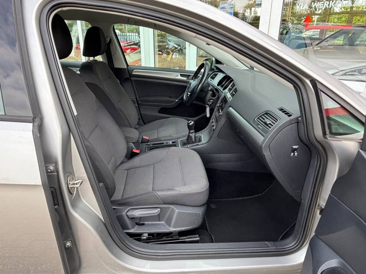 Volkswagen Golf Volkswagen Golf Variant 1.2 105PK TSI Comfortline | PDC V+A | Clima | Cruise | Navi | Orig. NL | NAP |