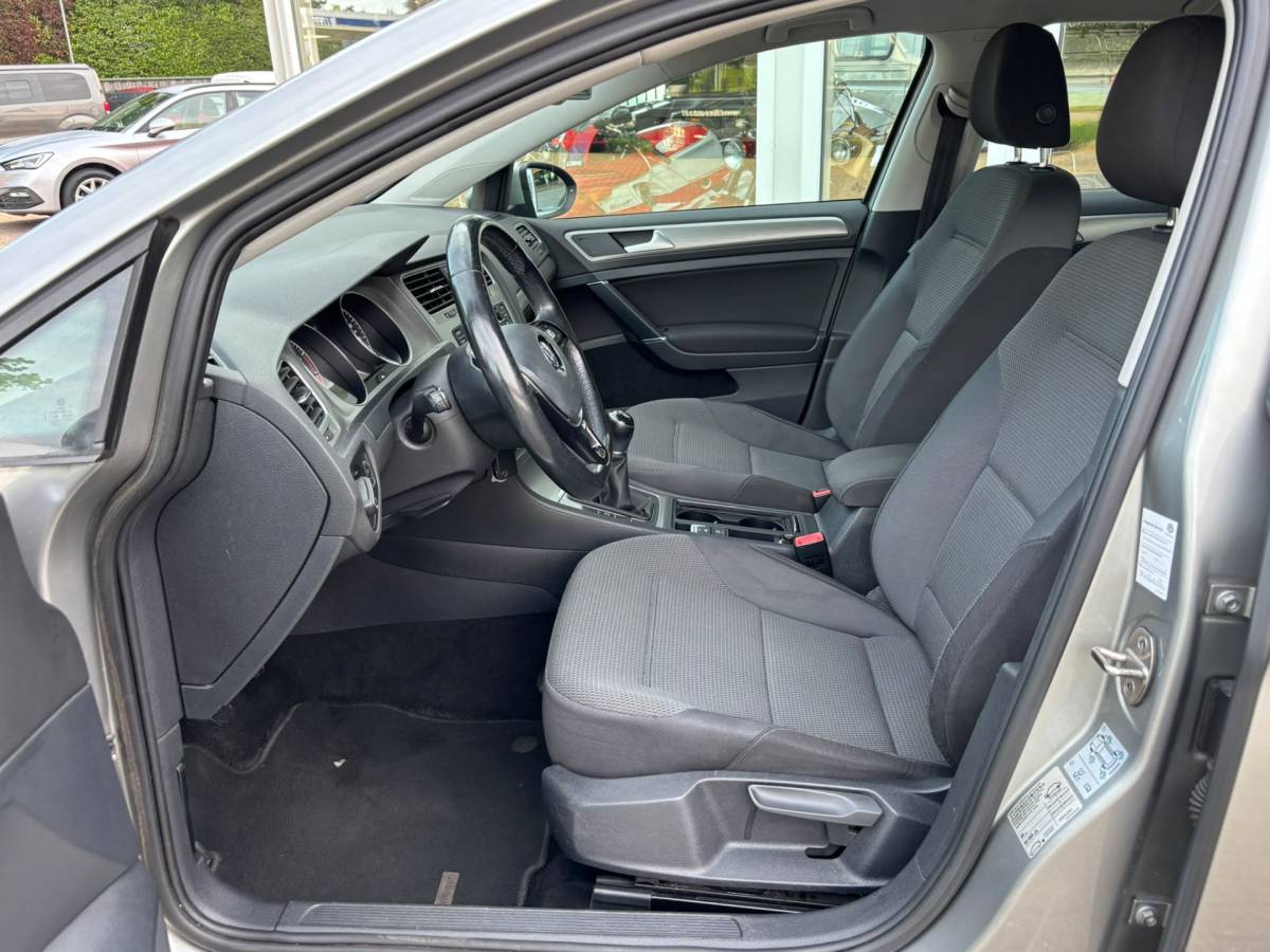Volkswagen Golf Volkswagen Golf Variant 1.2 105PK TSI Comfortline | PDC V+A | Clima | Cruise | Navi | Orig. NL | NAP |