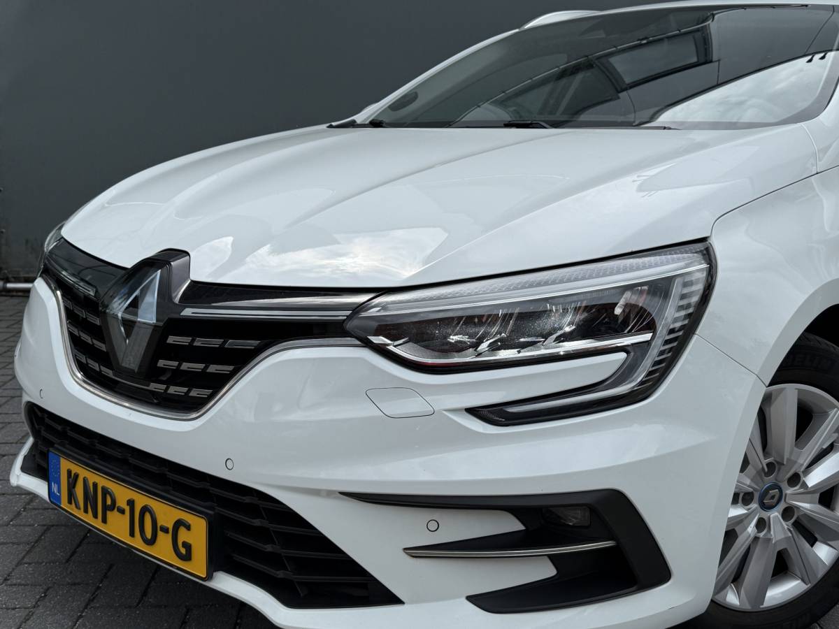 Renault Megane E-Tech Renault Mégane Estate BWJ 2022 1.6 E-Tech 124 PK  Plug-In Hybrid 160 Zen TREKHAAK | FULL LED | STOELVERW. | CAMERA | CARPLAY + ANDROID | NAVI | CLIMA | CRUISE | LMV | PDC
