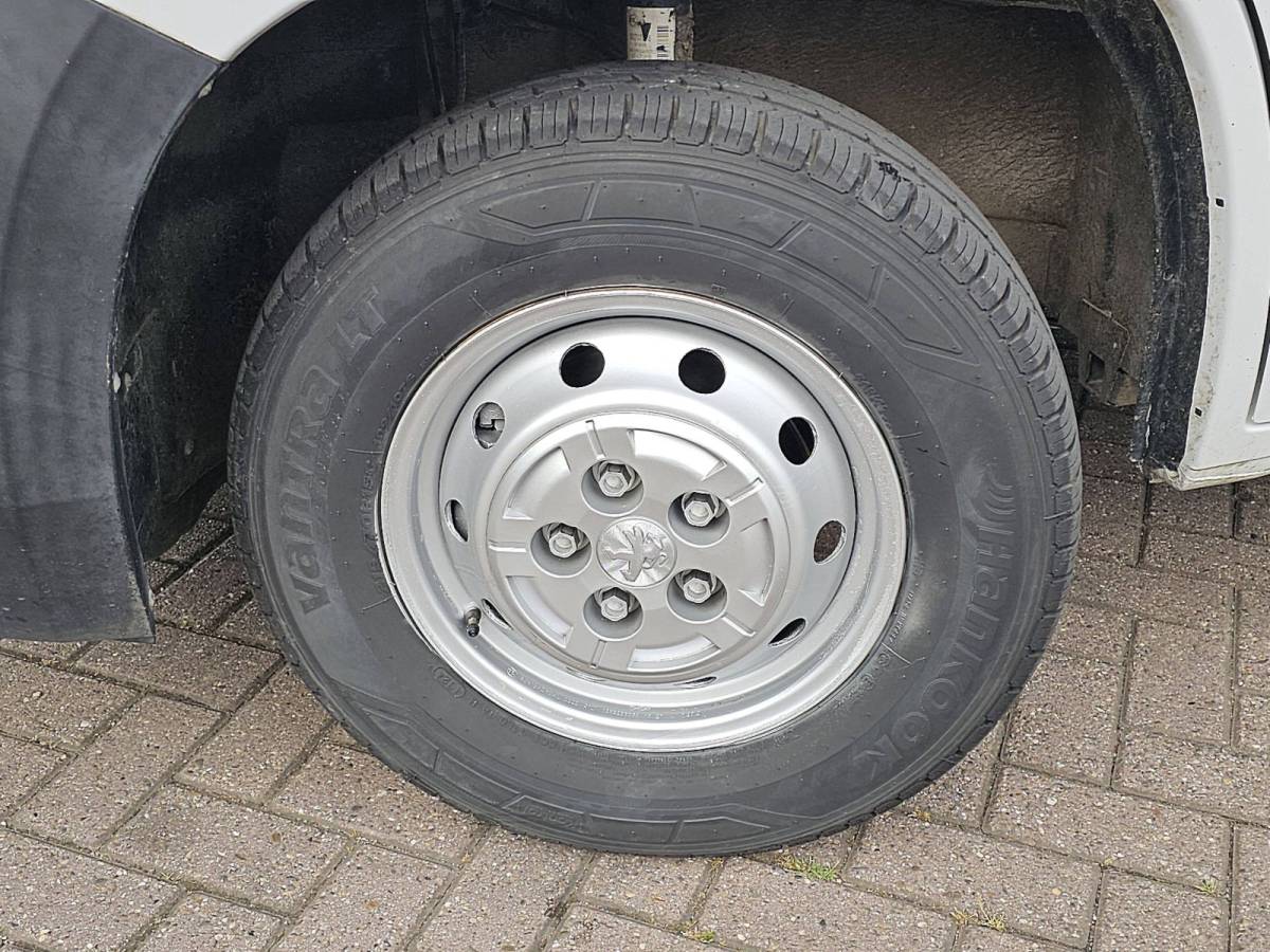 Peugeot Boxer PEUGEOT BOXER 2.2 l2h2 imperiaal navi