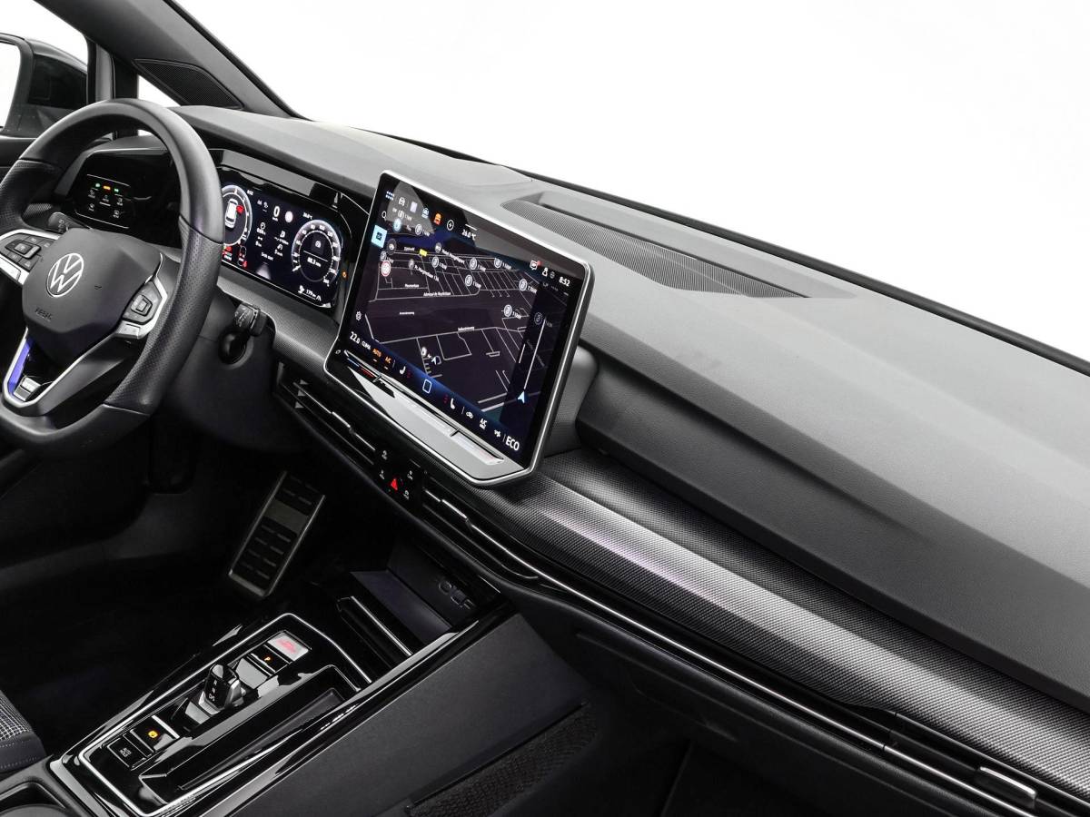 Volkswagen Golf Volkswagen Golf 1.5 eHybrid 272pk DSG GTE · Panoramadak · 360 Camera · Head-Up Display · Matrix LED · Optiekpakket Zwart · Dodehoeksensor · Garantie t/m 10-11-2030 of 100.000km