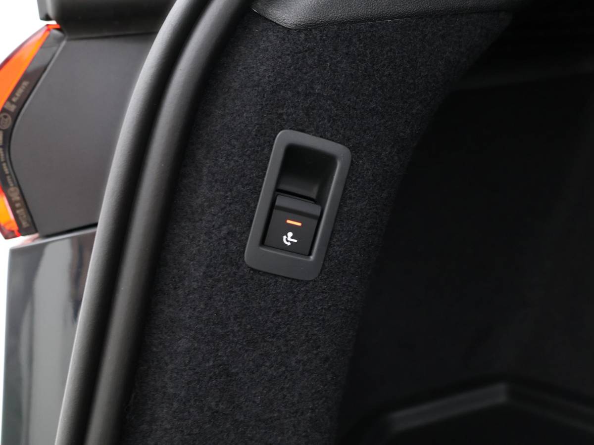 Audi A6 Avant e-tron Audi A6 Avant e-tron 367pk edition performance 100 kWh · SOH 97,8% · Warmtepomp · 360 Camera · Luchtvering · Wegklapbare Trekhaak · Stoel-& Stuurverwarming · 21” Inch · Garantie t/m 10-12-2030 of 100.000km