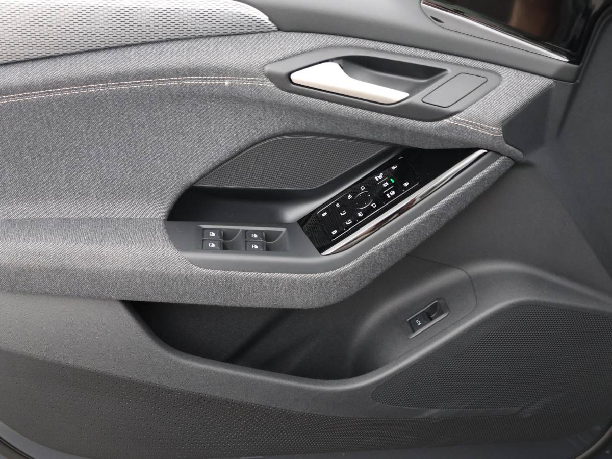 Audi A6 Avant e-tron Audi A6 Avant e-tron 367pk edition performance 100 kWh · SOH 97,8% · Warmtepomp · 360 Camera · Luchtvering · Wegklapbare Trekhaak · Stoel-& Stuurverwarming · 21” Inch · Garantie t/m 10-12-2030 of 100.000km