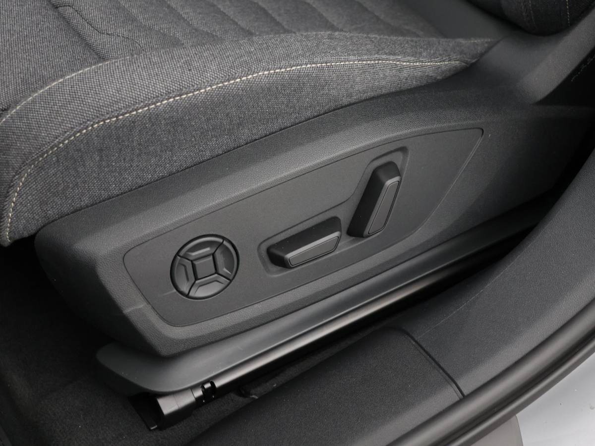 Audi A6 Avant e-tron Audi A6 Avant e-tron 367pk edition performance 100 kWh · SOH 97,8% · Warmtepomp · 360 Camera · Luchtvering · Wegklapbare Trekhaak · Stoel-& Stuurverwarming · 21” Inch · Garantie t/m 10-12-2030 of 100.000km