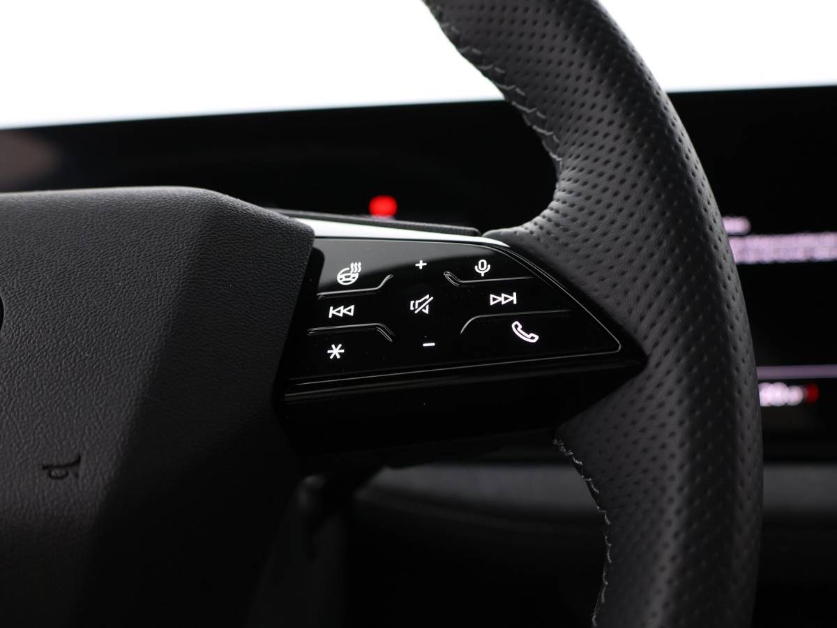 Audi A6 Avant e-tron Audi A6 Avant e-tron 367pk edition performance 100 kWh · SOH 97,8% · Warmtepomp · 360 Camera · Luchtvering · Wegklapbare Trekhaak · Stoel-& Stuurverwarming · 21” Inch · Garantie t/m 10-12-2030 of 100.000km