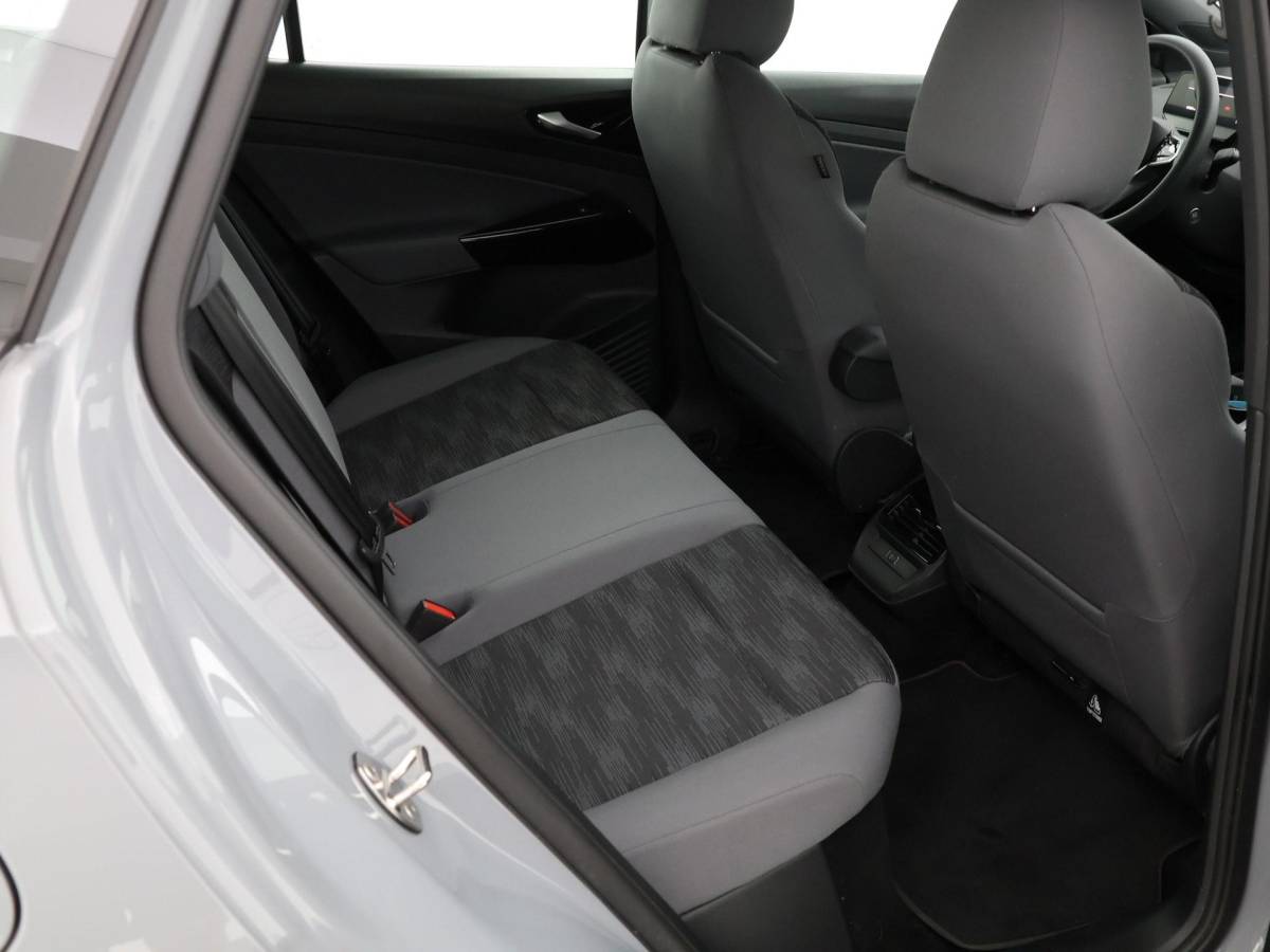 Volkswagen ID.4 Volkswagen ID.4 Pro 77 kWh 204pk SOH 95,5% · Apple/Android Car Play · Navigatie · P-Sensoren · Verkeersbord Herkenning · 19” Inch ·