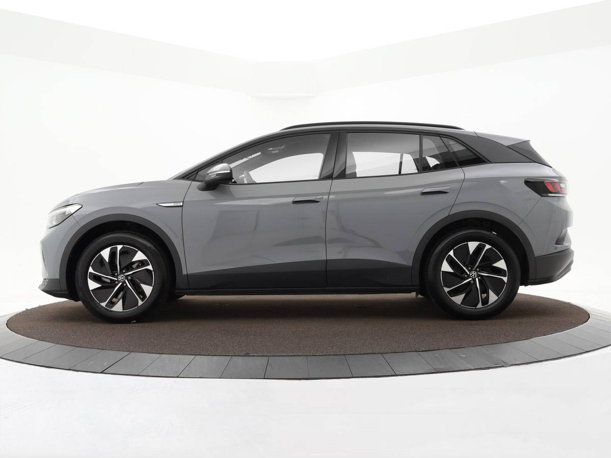 Volkswagen ID.4 Volkswagen ID.4 Pro 77 kWh 204pk SOH 95,5% · Apple/Android Car Play · Navigatie · P-Sensoren · Verkeersbord Herkenning · 19” Inch ·