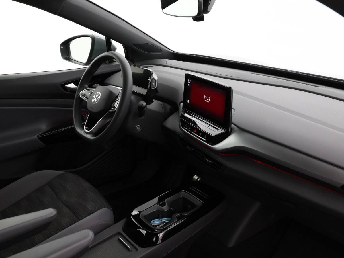 Volkswagen ID.4 Volkswagen ID.4 Pro 77 kWh 204pk SOH 95,5% · Apple/Android Car Play · Navigatie · P-Sensoren · Verkeersbord Herkenning · 19” Inch ·