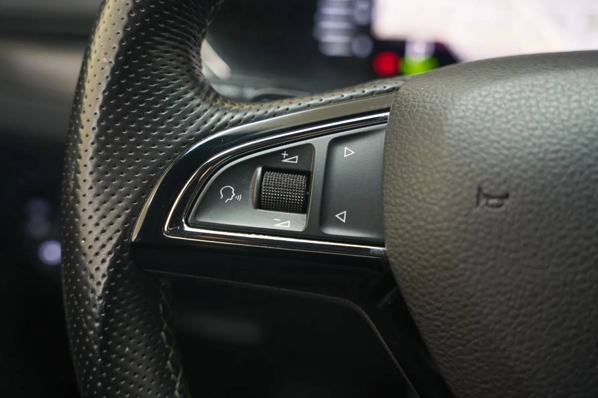 Škoda Superb Skoda Superb COMBI 1.4 TSI iV PHEV Sportline Aut.[ Panorama Virtual Trekhaak ]