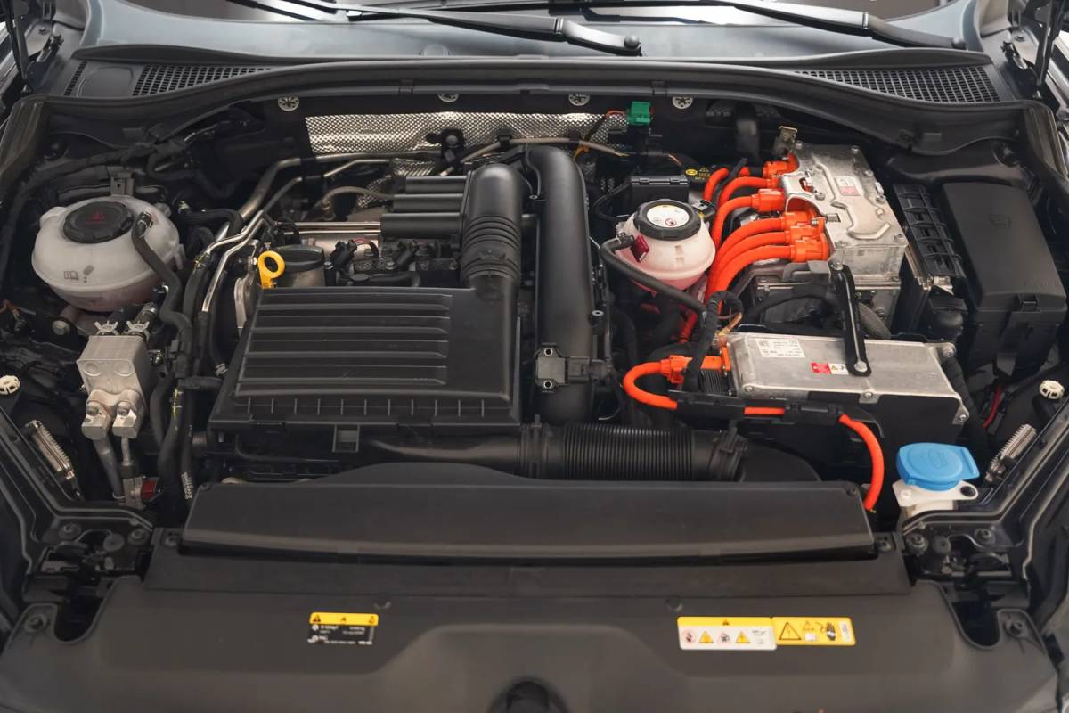 Škoda Superb Skoda Superb COMBI 1.4 TSI iV PHEV Sportline Aut.[ Panorama Virtual Trekhaak ]