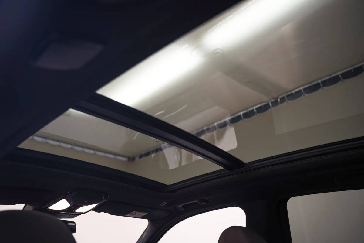 BMW iX3 BMW iX3 Executive 80 kWh 3 fase [ Panorama Navi Apple / Android Adapt.cruise Leder Stoelverwarming ]