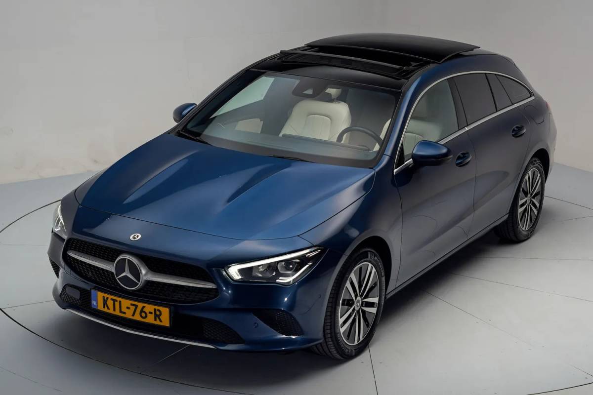 Mercedes-Benz CLA Mercedes-Benz CLA-Klasse 250e Business Solution Luxury Aut. [ Panoramadak Sfeerverlichting Camera Leder Widescreen ]