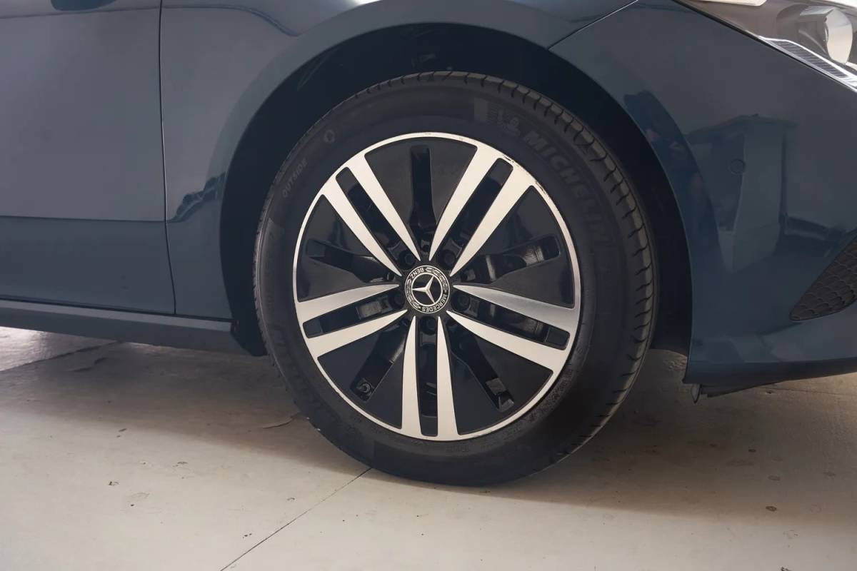 Mercedes-Benz CLA Mercedes-Benz CLA-Klasse 250e Business Solution Luxury Aut. [ Panoramadak Sfeerverlichting Camera Leder Widescreen ]