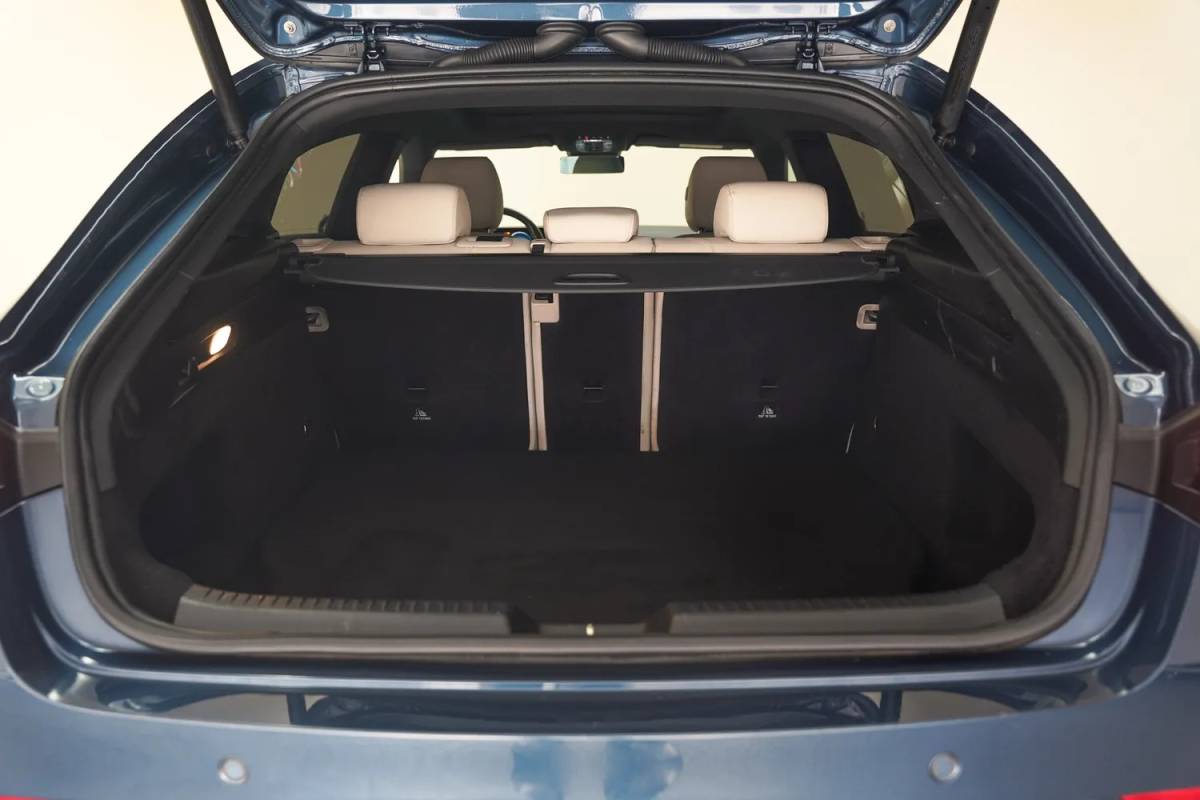 Mercedes-Benz CLA Mercedes-Benz CLA-Klasse 250e Business Solution Luxury Aut. [ Panoramadak Sfeerverlichting Camera Leder Widescreen ]