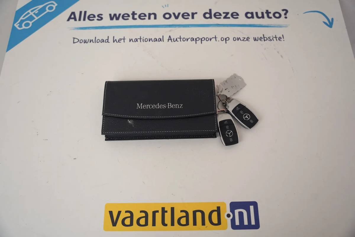 Mercedes-Benz CLA Mercedes-Benz CLA-Klasse 250e Business Solution Luxury Aut. [ Panoramadak Sfeerverlichting Camera Leder Widescreen ]