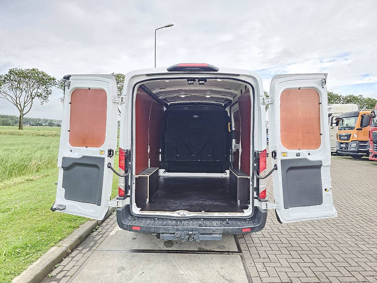 Ford Transit FORD TRANSIT 2.0 l2h2 automaat euro6!