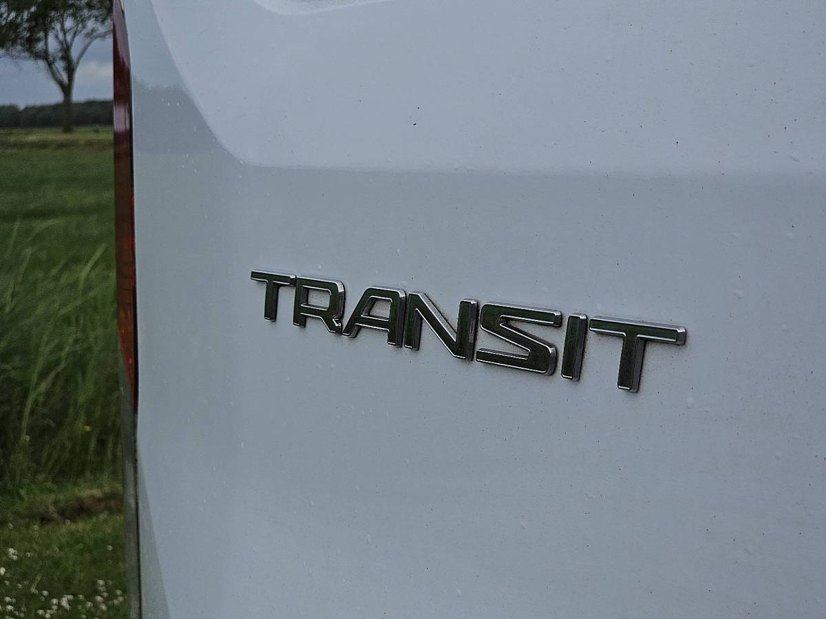 Ford Transit FORD TRANSIT 2.0 l2h2 automaat euro6!