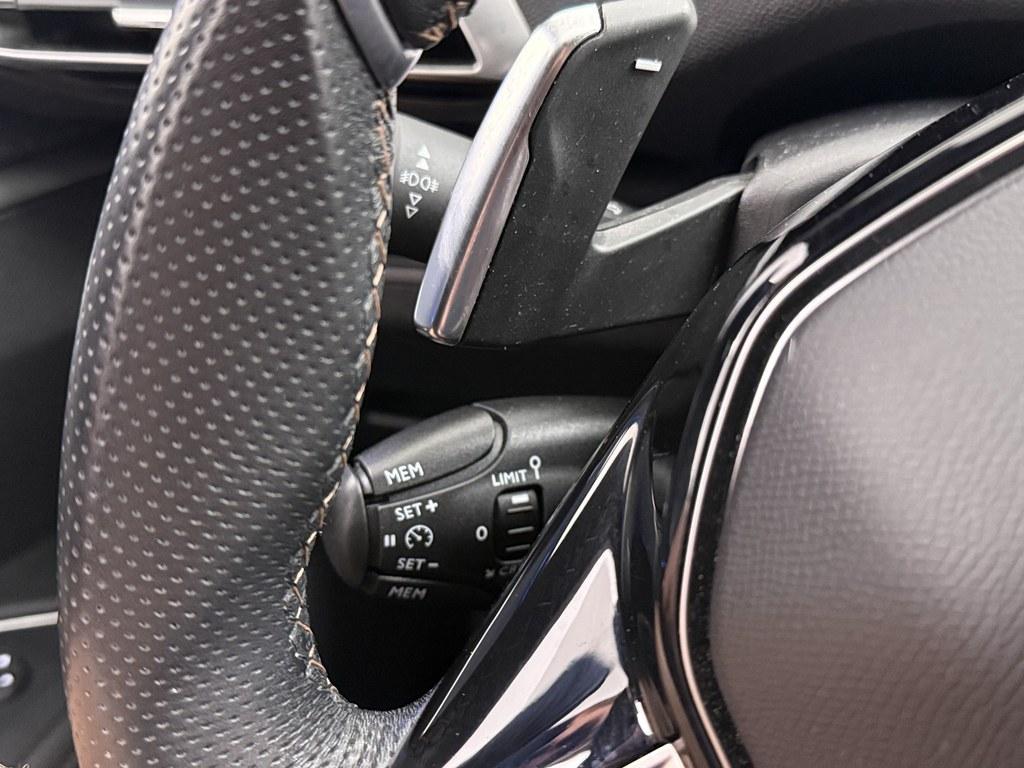 Peugeot 5008 Peugeot 5008 1.2T 130pk Aut.7P GT-Line Avantage Camera/H.Leder/ Nav/Ecc/Led/Vc/Dab/19inch