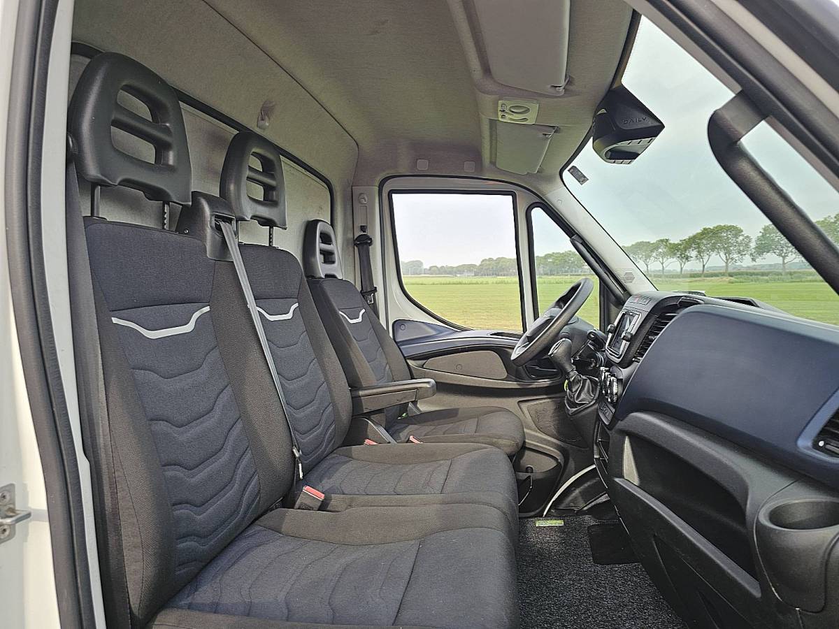 Iveco Daily IVECO DAILY 35S14       bakwagen laadklep!