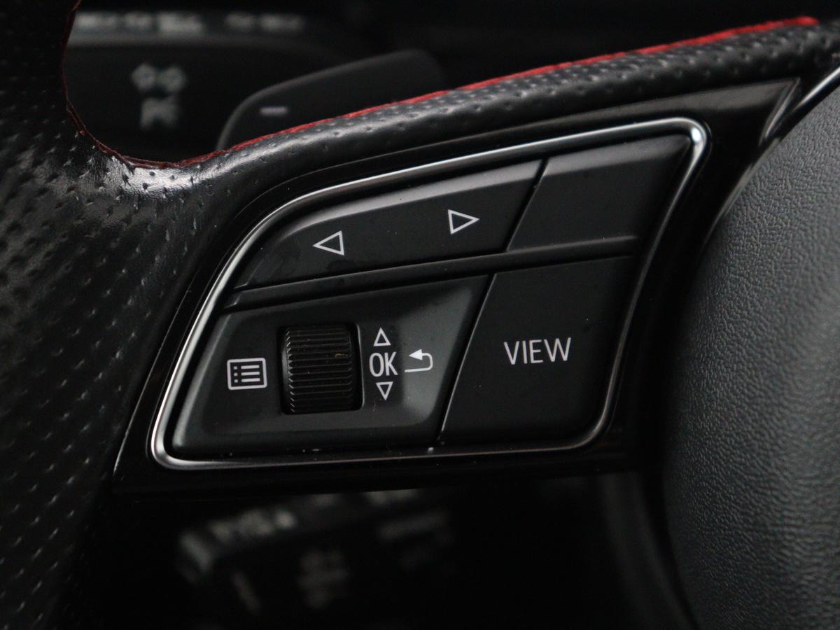 Audi A3 Audi A3 Limousine 30 TFSI S edition | Leder | Cruise control | Stoelverwarming | Drive select | Navigatie | Bluetooth | Carplay | Climate control | Virtueel dashboard | Full LED