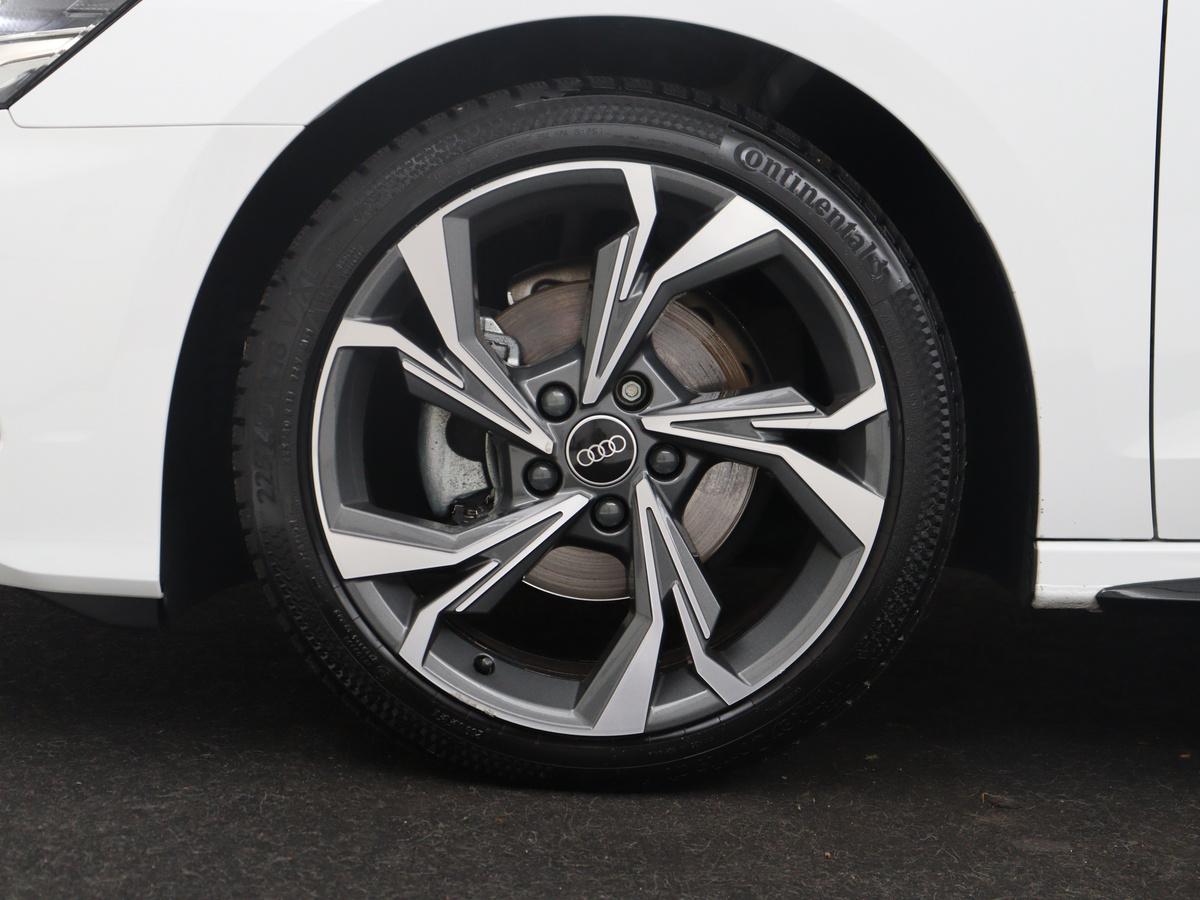 Audi A3 Audi A3 Limousine 30 TFSI S edition | Leder | Cruise control | Stoelverwarming | Drive select | Navigatie | Bluetooth | Carplay | Climate control | Virtueel dashboard | Full LED