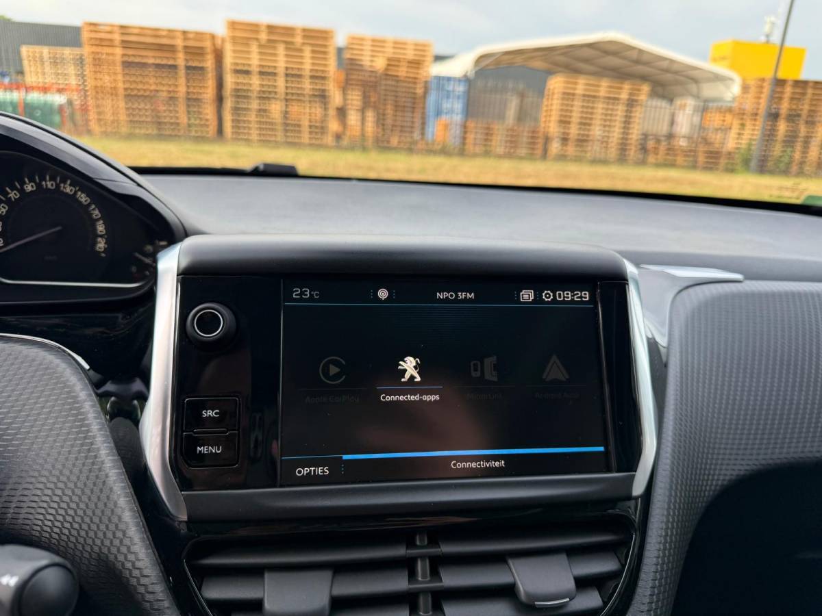 Peugeot 208 Peugeot 208 1.2 110PK GT-Line | 1E EIGENAAR | 3/6/12 MND GARANTIE | AUTOMAAT | PANO | NAVI | CARPLAY | CRUISE | LMV |