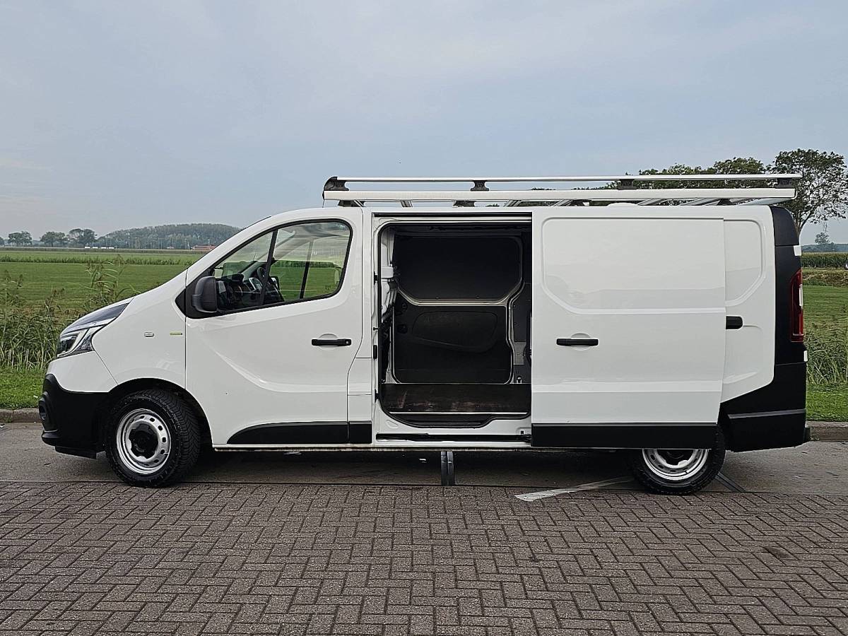 Renault Trafic RENAULT TRAFIC 2.0 DCI l2 2xzijdeur navi ac