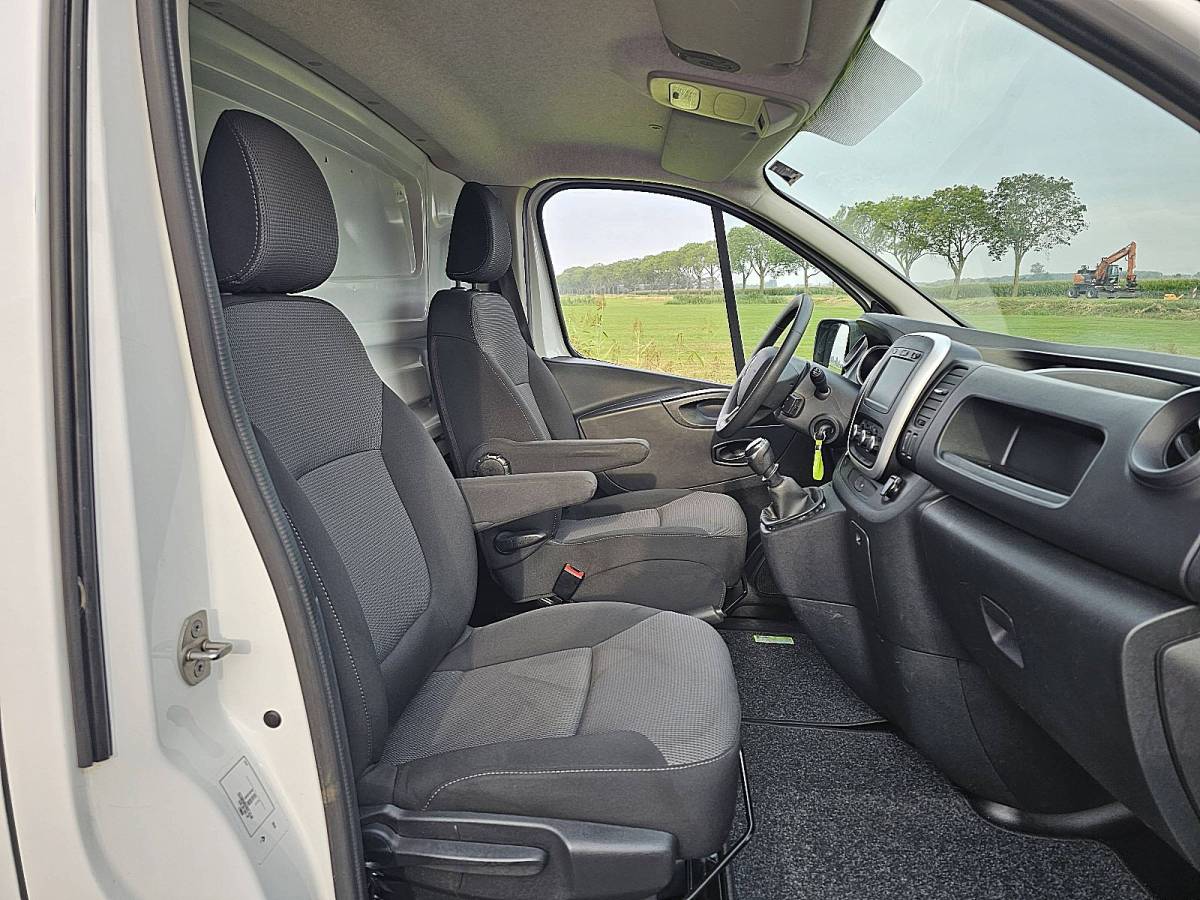 Renault Trafic RENAULT TRAFIC 2.0 DCI l2 2xzijdeur navi ac