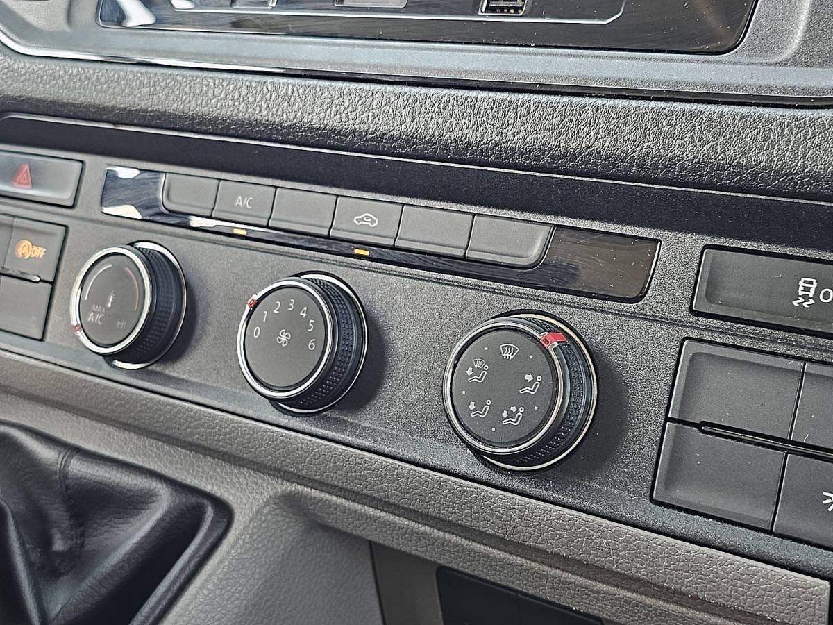 Volkswagen Crafter VOLKSWAGEN CRAFTER 2.0 bakwagen laadklep!