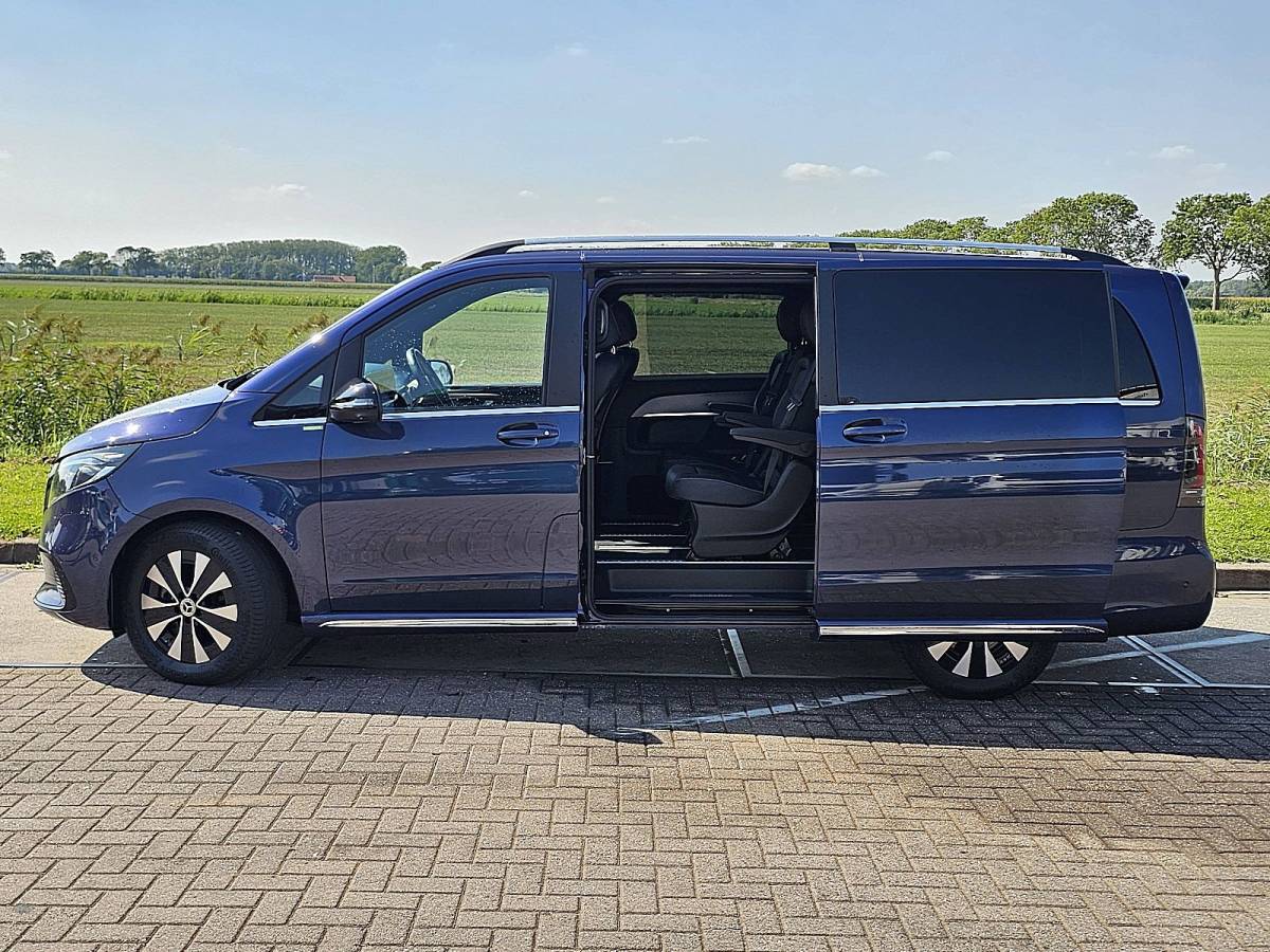 Mercedes-Benz EQV MERCEDES-BENZ EQV 300 wltp 364 kms 90kwh