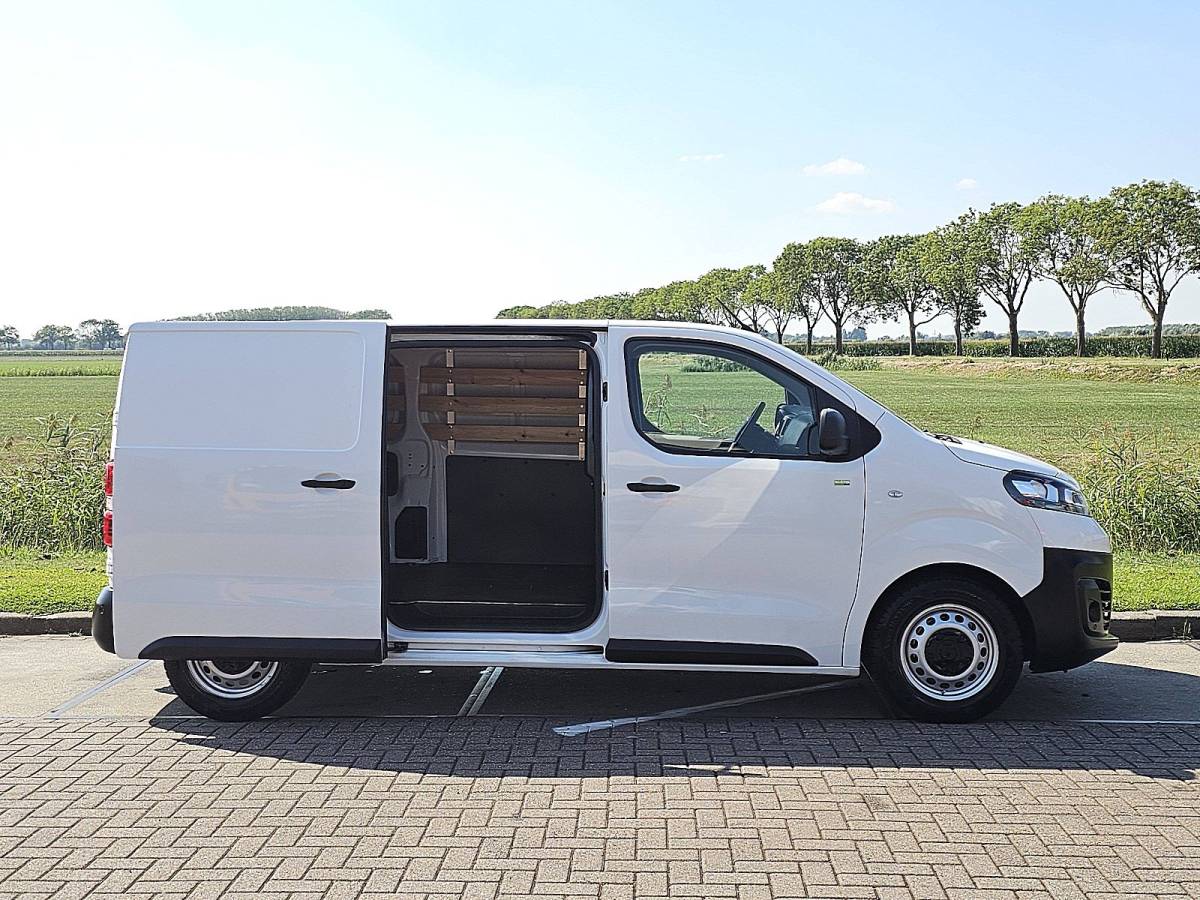 Opel Vivaro OPEL VIVARO 1.5 l2 navi trekhaak ac!