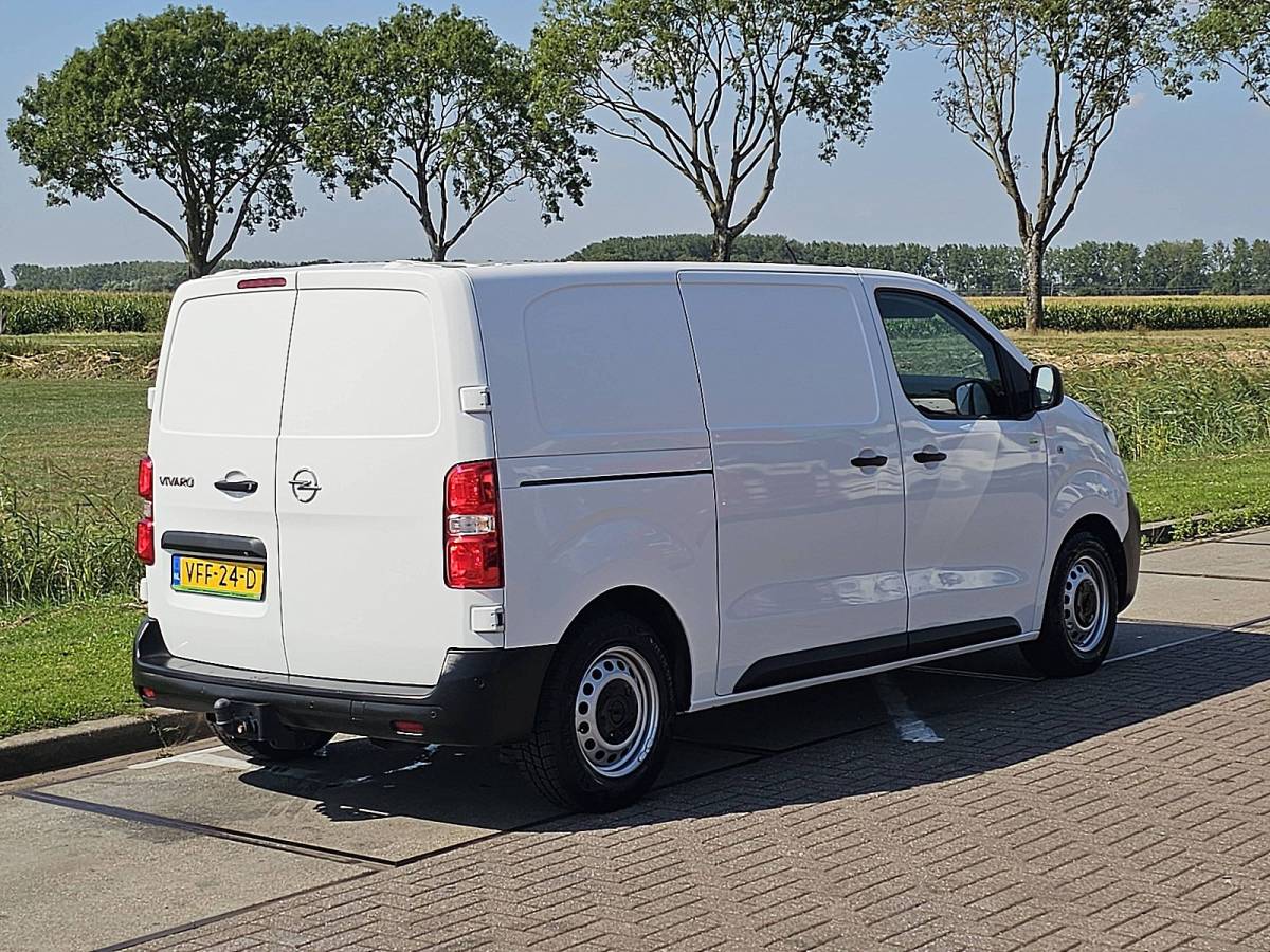 Opel Vivaro OPEL VIVARO 1.5 l2 navi trekhaak ac!