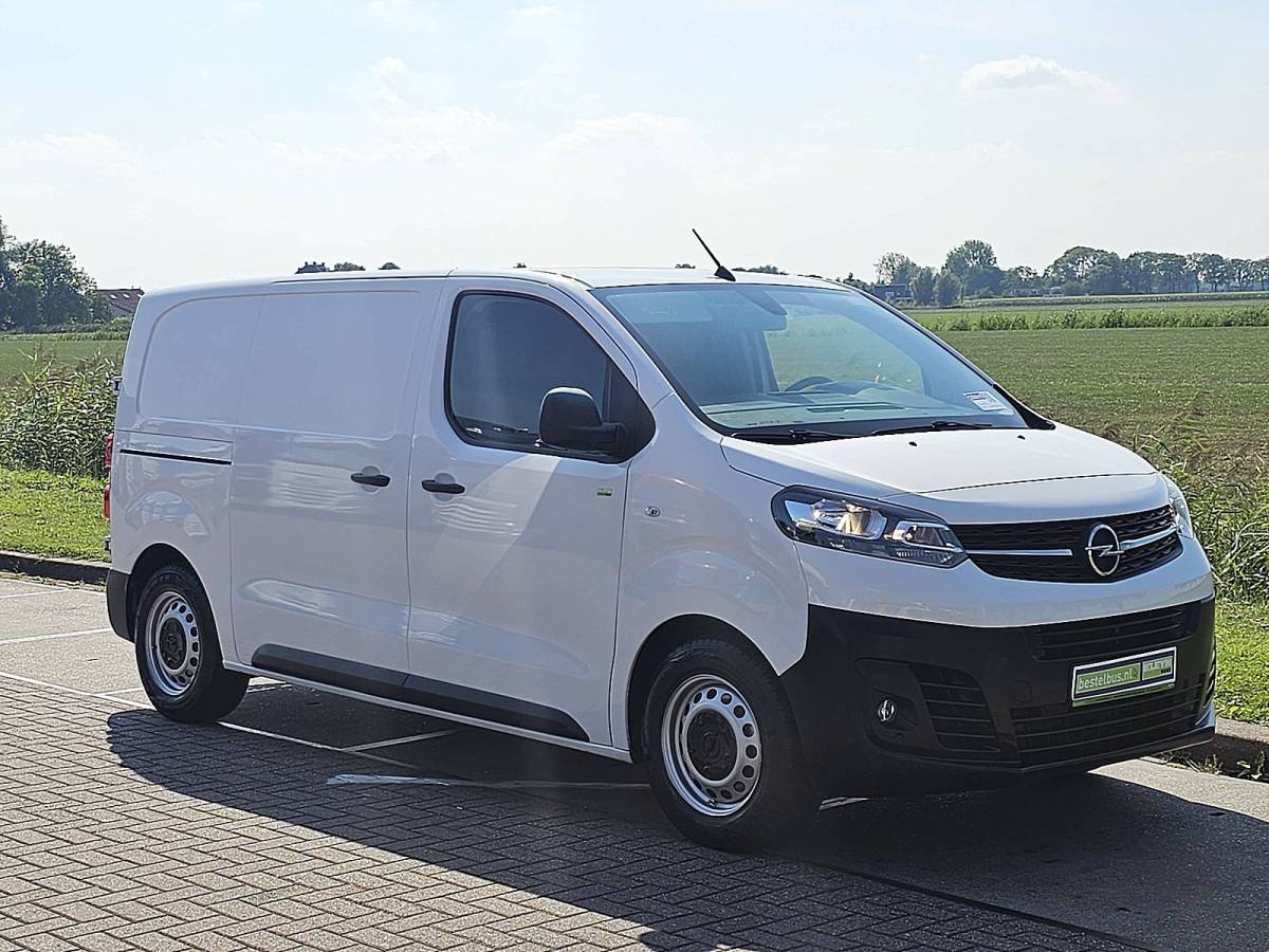Opel Vivaro OPEL VIVARO 1.5 l2 navi trekhaak ac!