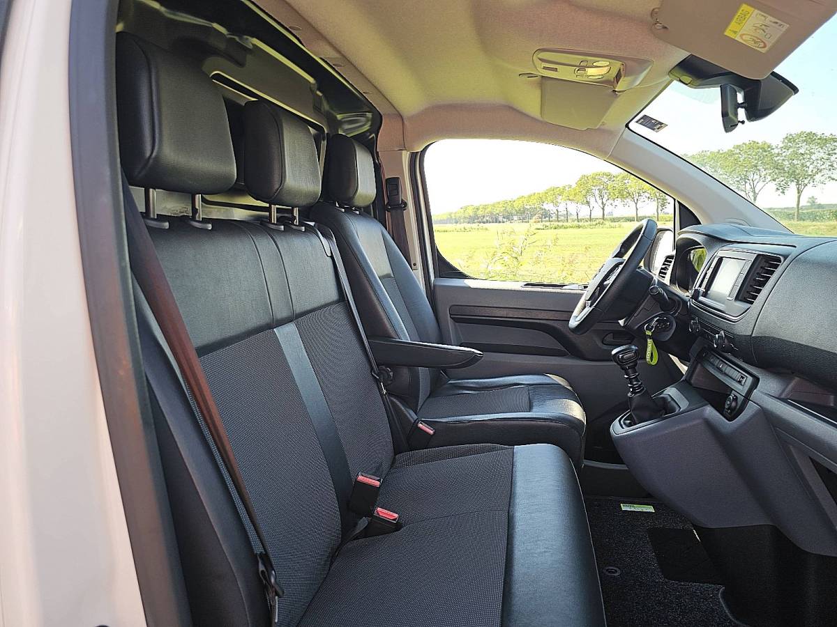 Opel Vivaro OPEL VIVARO 1.5 l2 navi trekhaak ac!