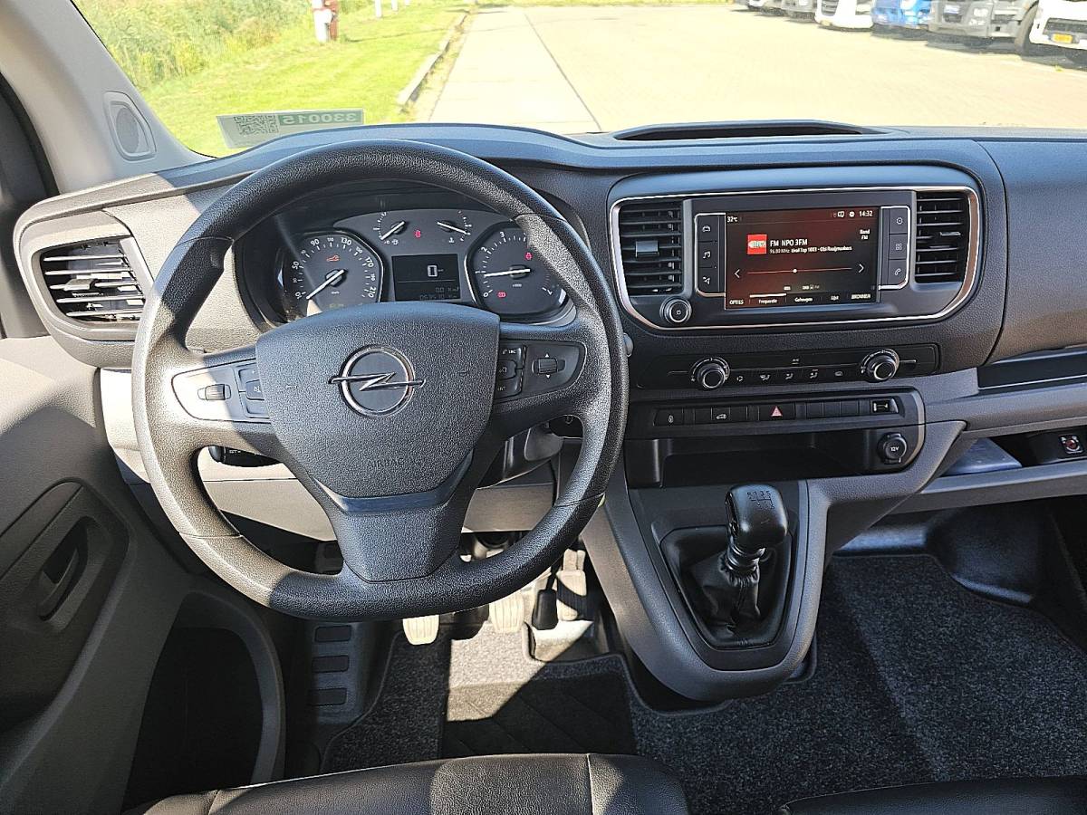Opel Vivaro OPEL VIVARO 1.5 l2 navi trekhaak ac!