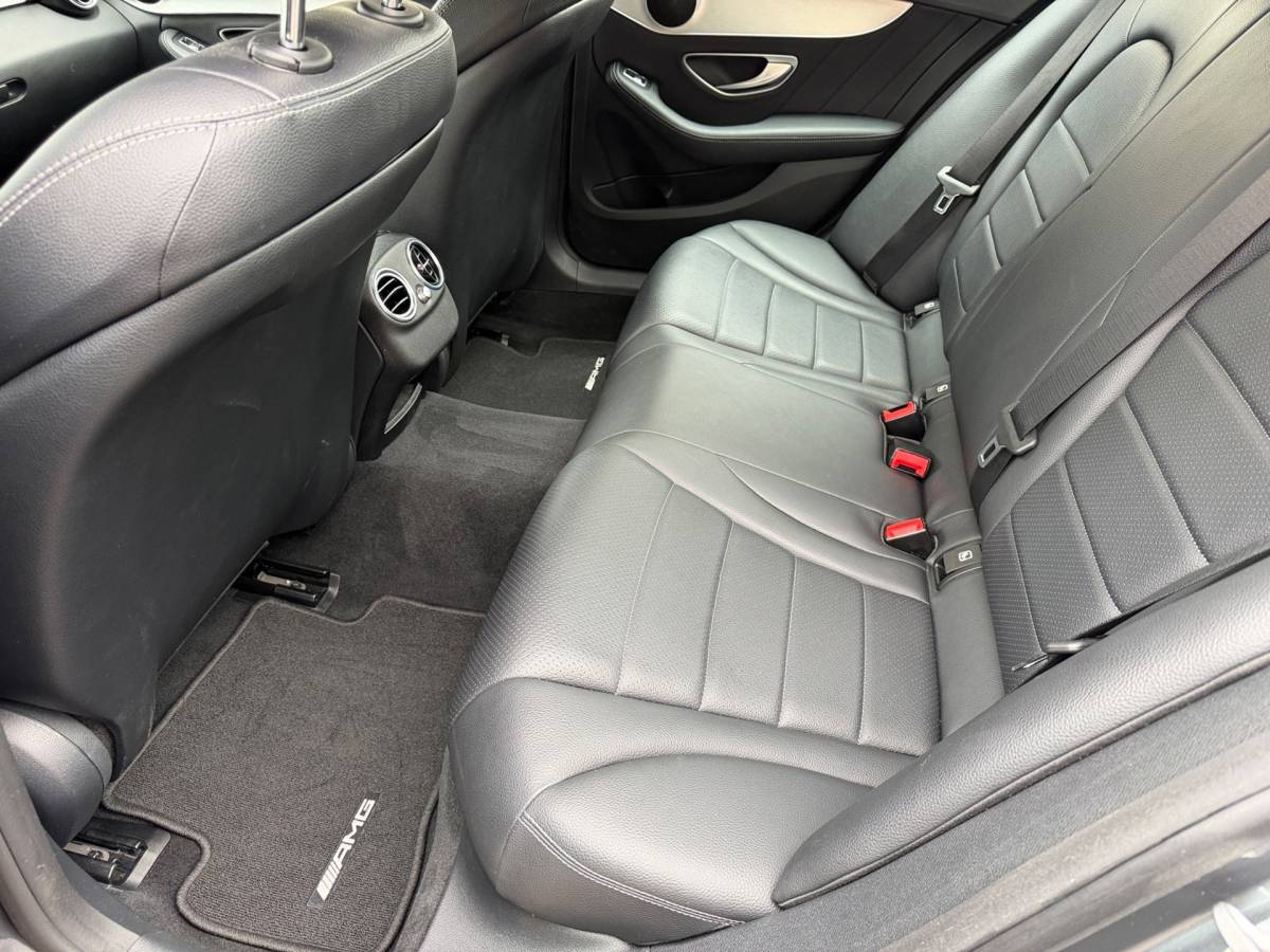 Mercedes-Benz C-Klasse Mercedes-Benz C-klasse 180 AMG Sport Edition PANODAK|LEDER|ORG NL