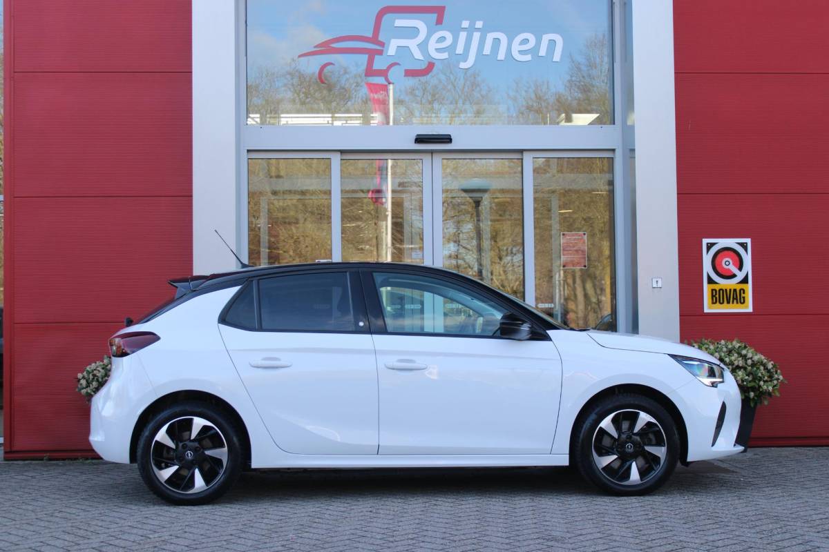 Opel Corsa-e Opel Corsa-e GS Line 50 kWh | APPLE CARPLAY/ANDROID AUTO | LED KOPLAMPEN | WINTER PAKKET: STOEL VERWARMING/STUUR VERWARMING | ZWART DAK | CLIMATE CONTROL | CRUISE CONTROL | DAB+ RADIO | ACHTERUITRIJ CAMERA | PARKEER SENSOREN ACHTER | SNEL LAADFUNCTIE |